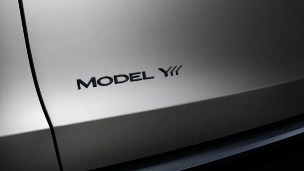 Tesla Model Y L