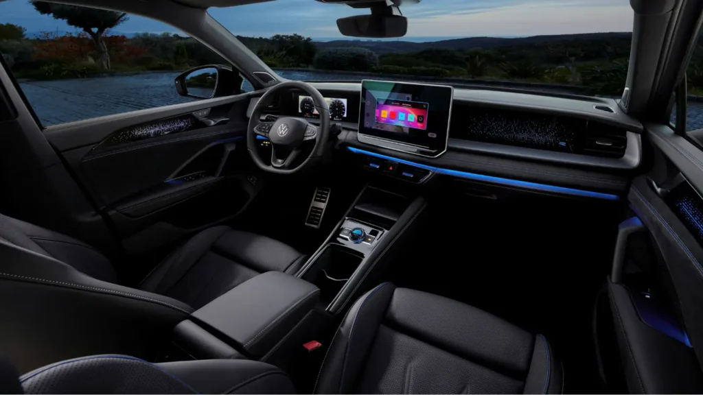 2025 Volkswagen Tayron interior