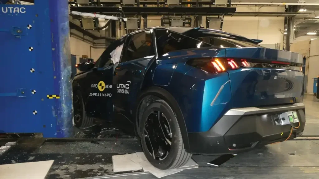 peugeot-3008-and-5008