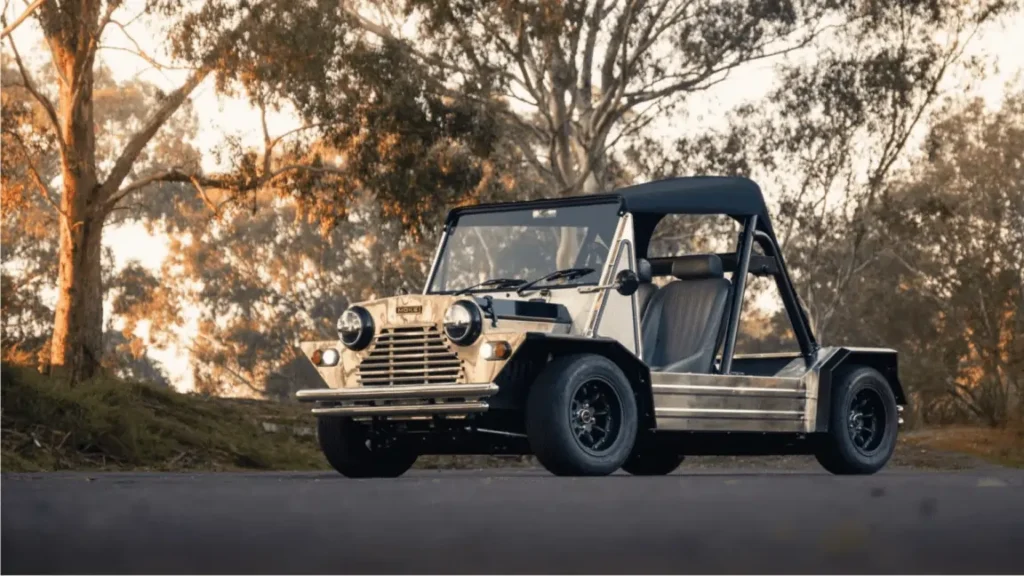 Mini Moke, DAWN NEAR the MARIBYRNONG RIVER, VICTORIA