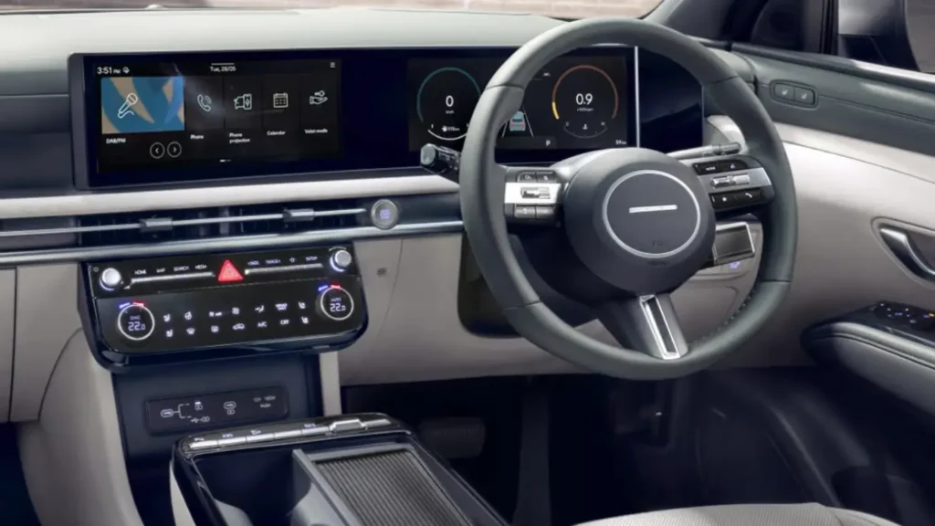 Hyundai Tucson interior