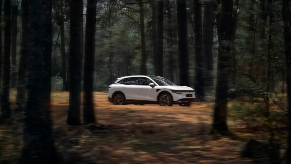 Zeekr 7X EV exterior