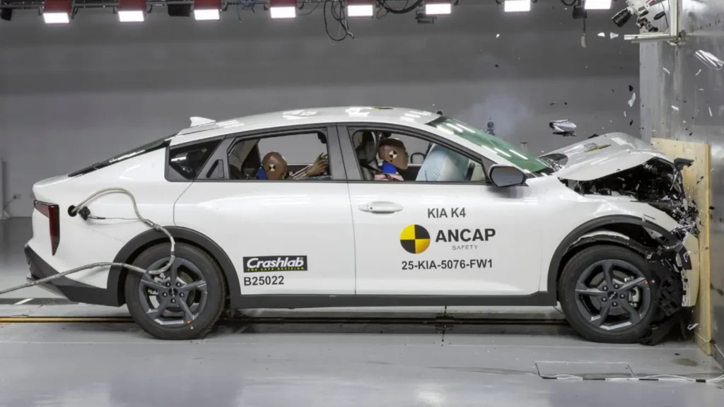 KIA K4: Full width frontal test