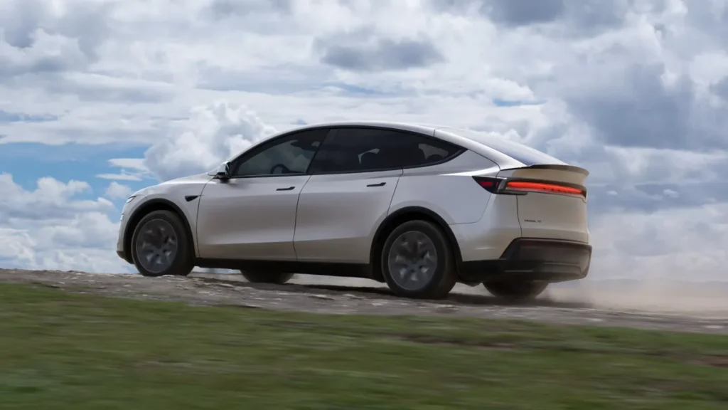 Tesla Model Y L Chinese variant off road