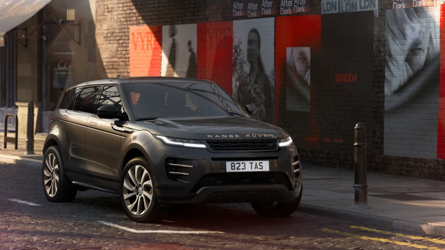2026 Range Rover Evoque Hoxton Edition front view