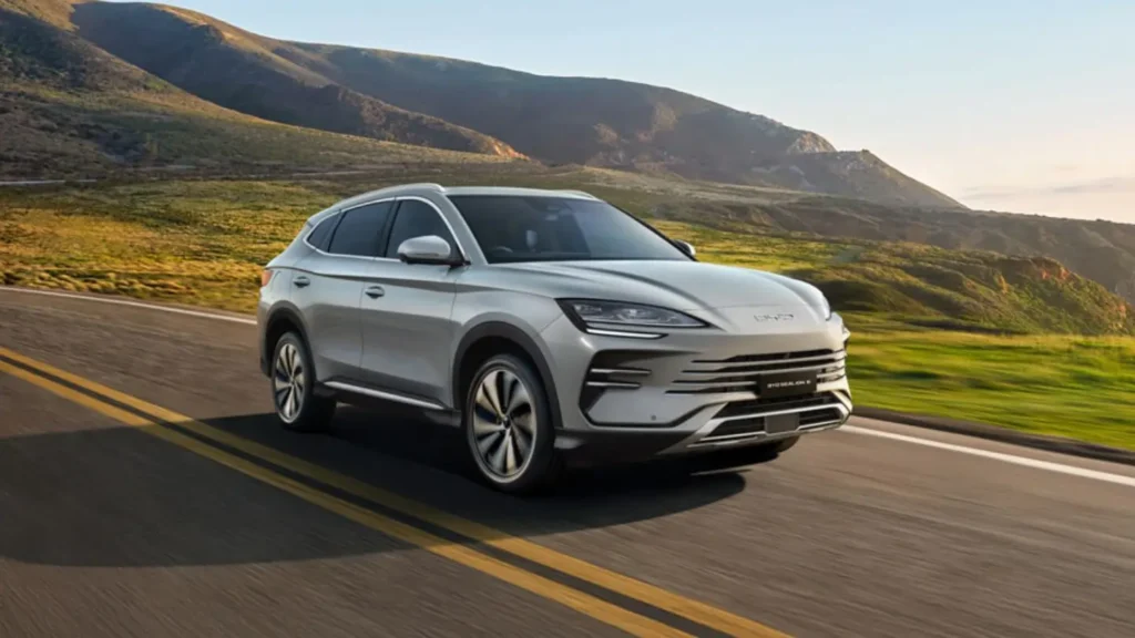 BYD Sealion 6 plug-in hybrid SUV