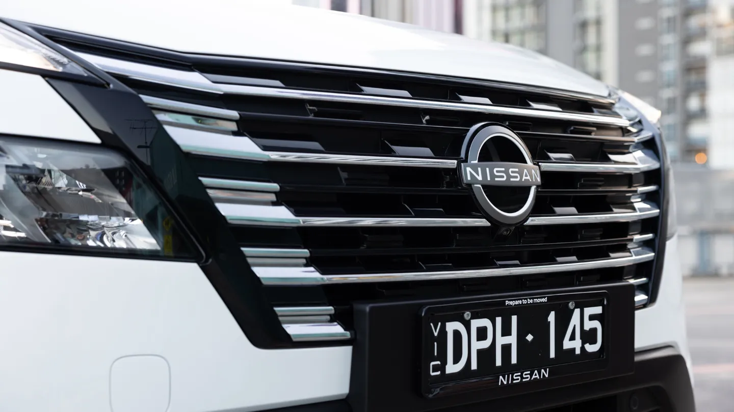 2026 Nissan X-Trail Everest White front