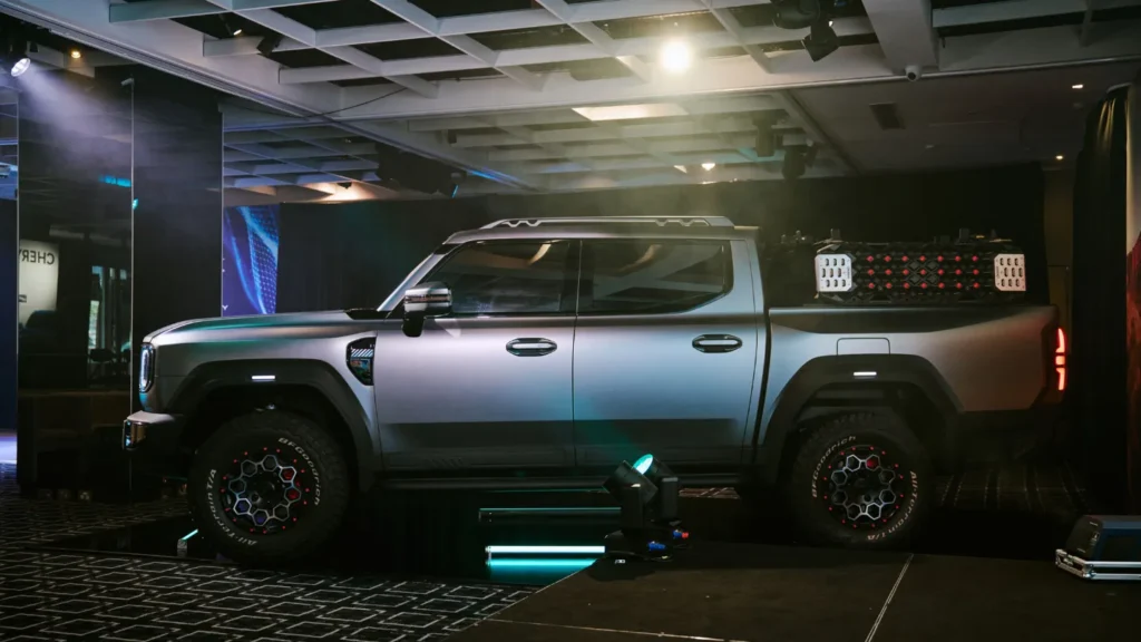 Chery KP31 ute concept side view