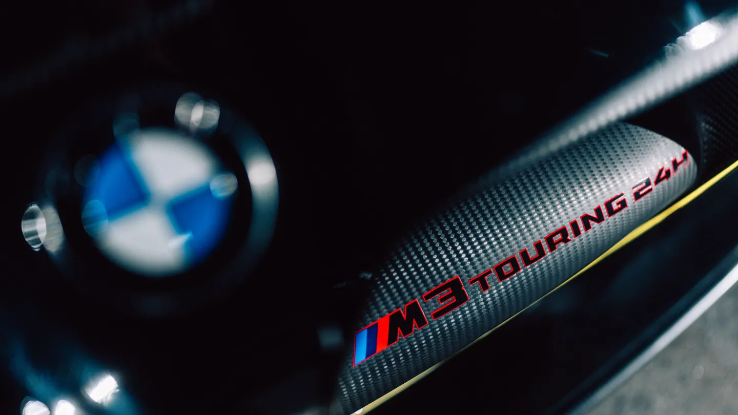 BMW M3 Touring 24H livery with fan comments from social media