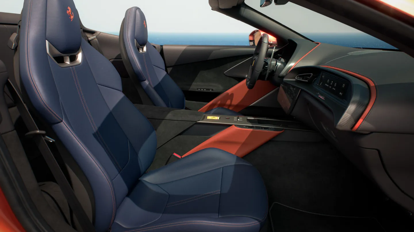 Ferrari Amalfi Spider Rosso Tramonto (Sunset Red) front seats