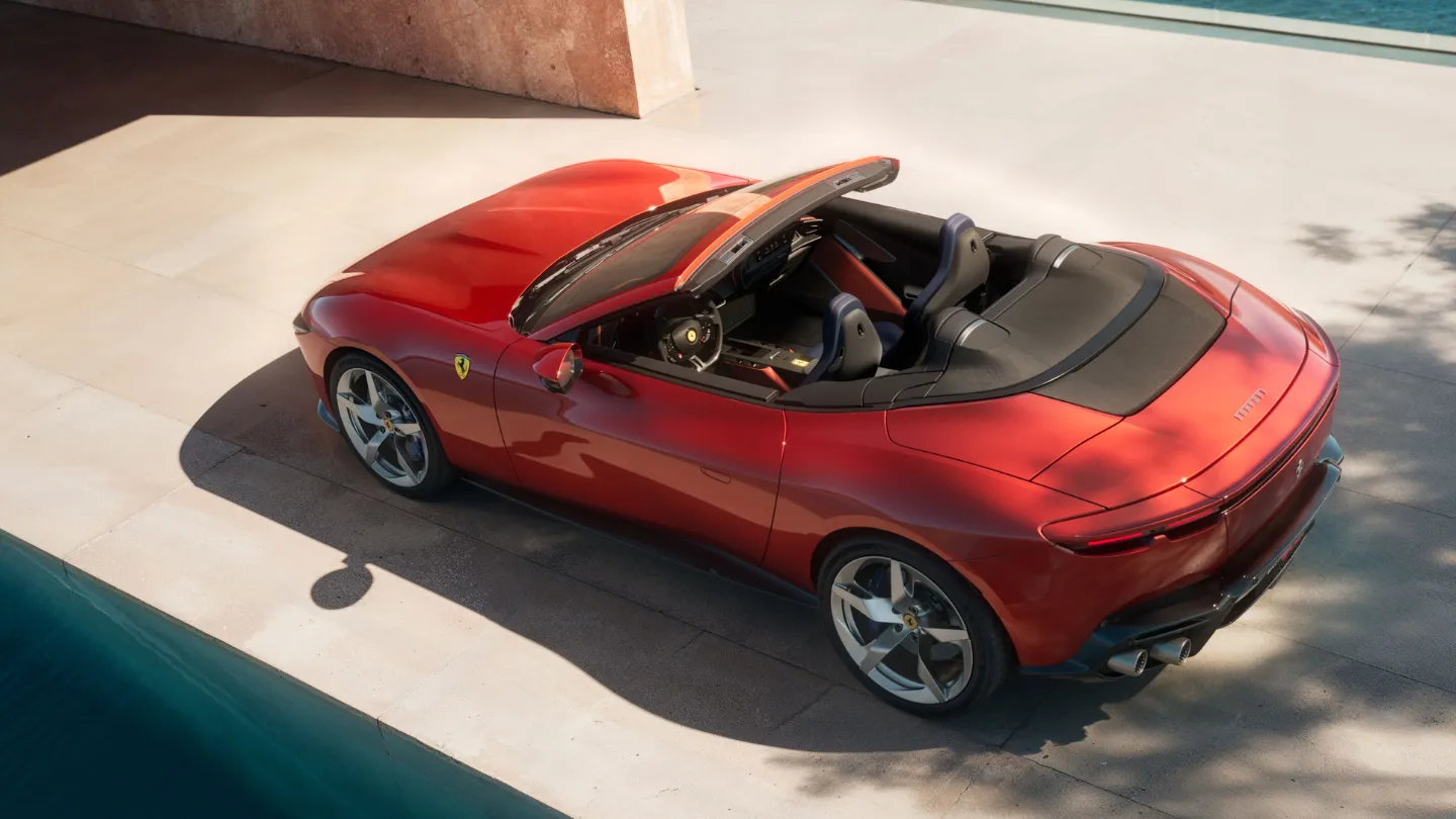 Ferrari Amalfi Spider Rosso Tramonto (Sunset Red) top view