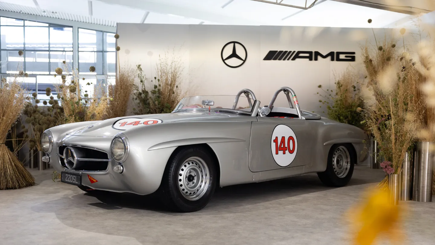 Mercedes-Benz 220 SL Prototype from 1957 side view