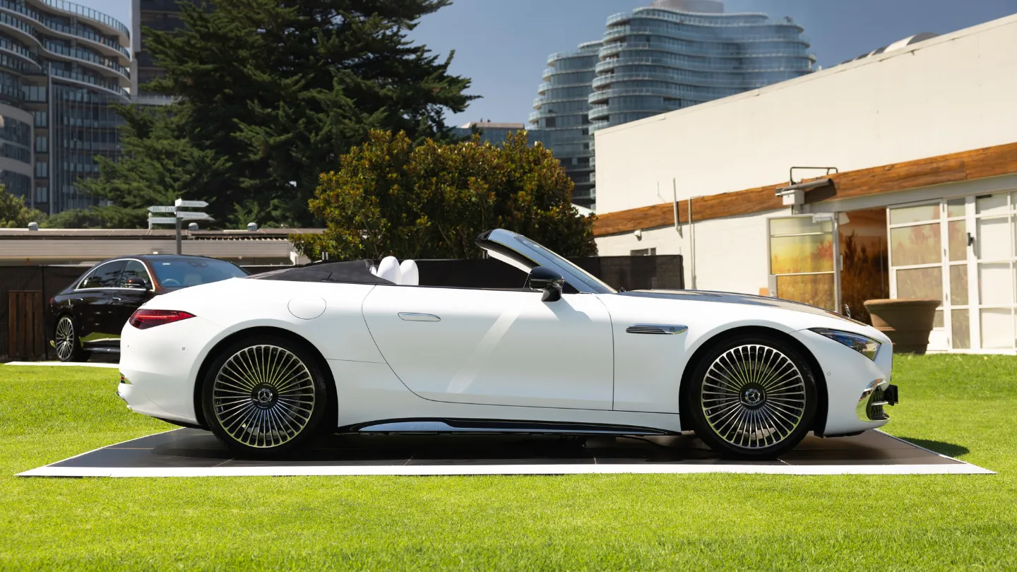 Mercedes-Maybach SL 680 roadster in Opalite White Magno finish