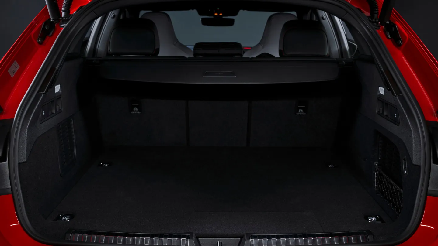 2026 Audi RS 5 Avant phev hybrid boot space