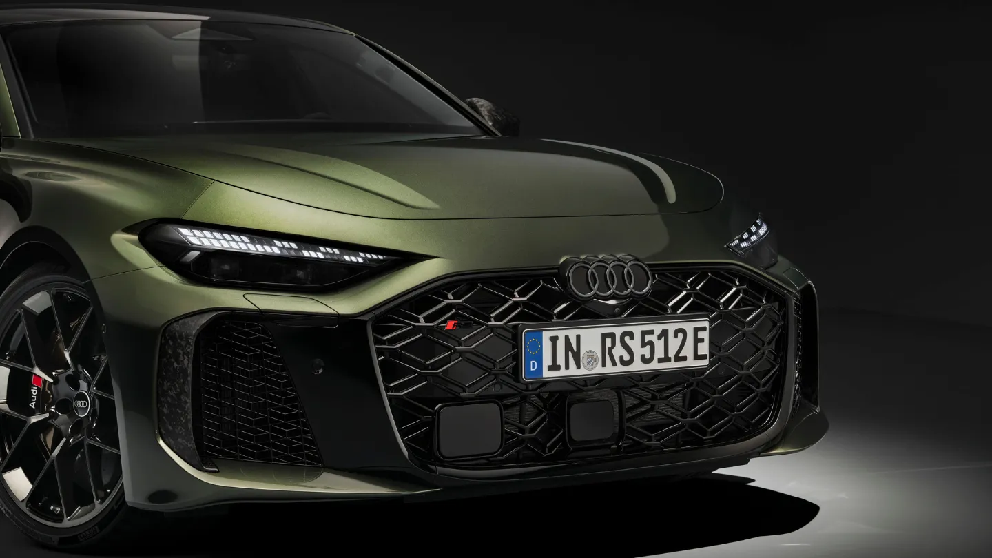 2026 Audi RS 5 Sedan phev hybrid front close up