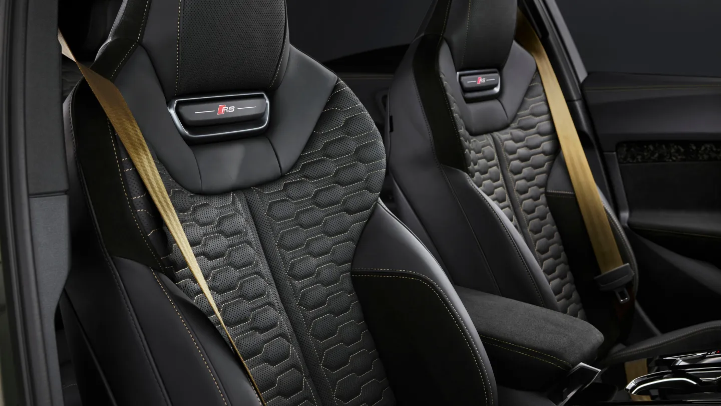 2026 Audi RS 5 Sedan phev hybrid front seats