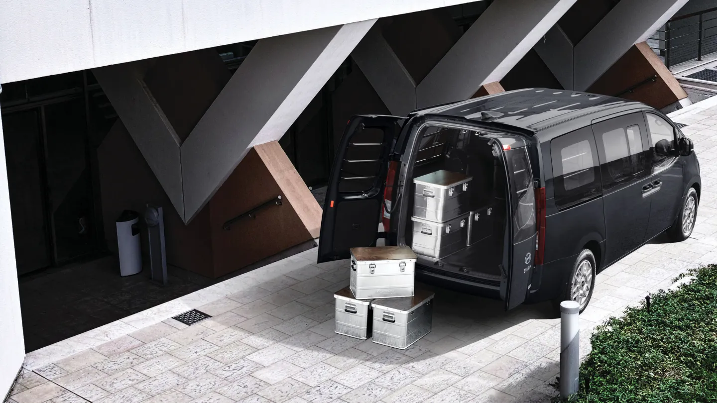 2027 Hyundai Staria Load van