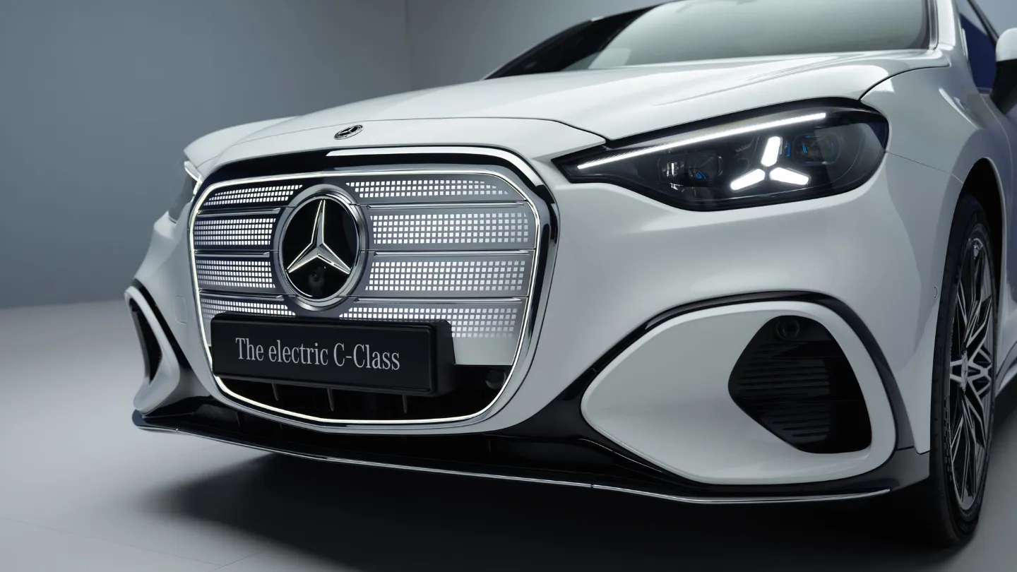 2027 Mercedes C-Class EV front illuminated grille