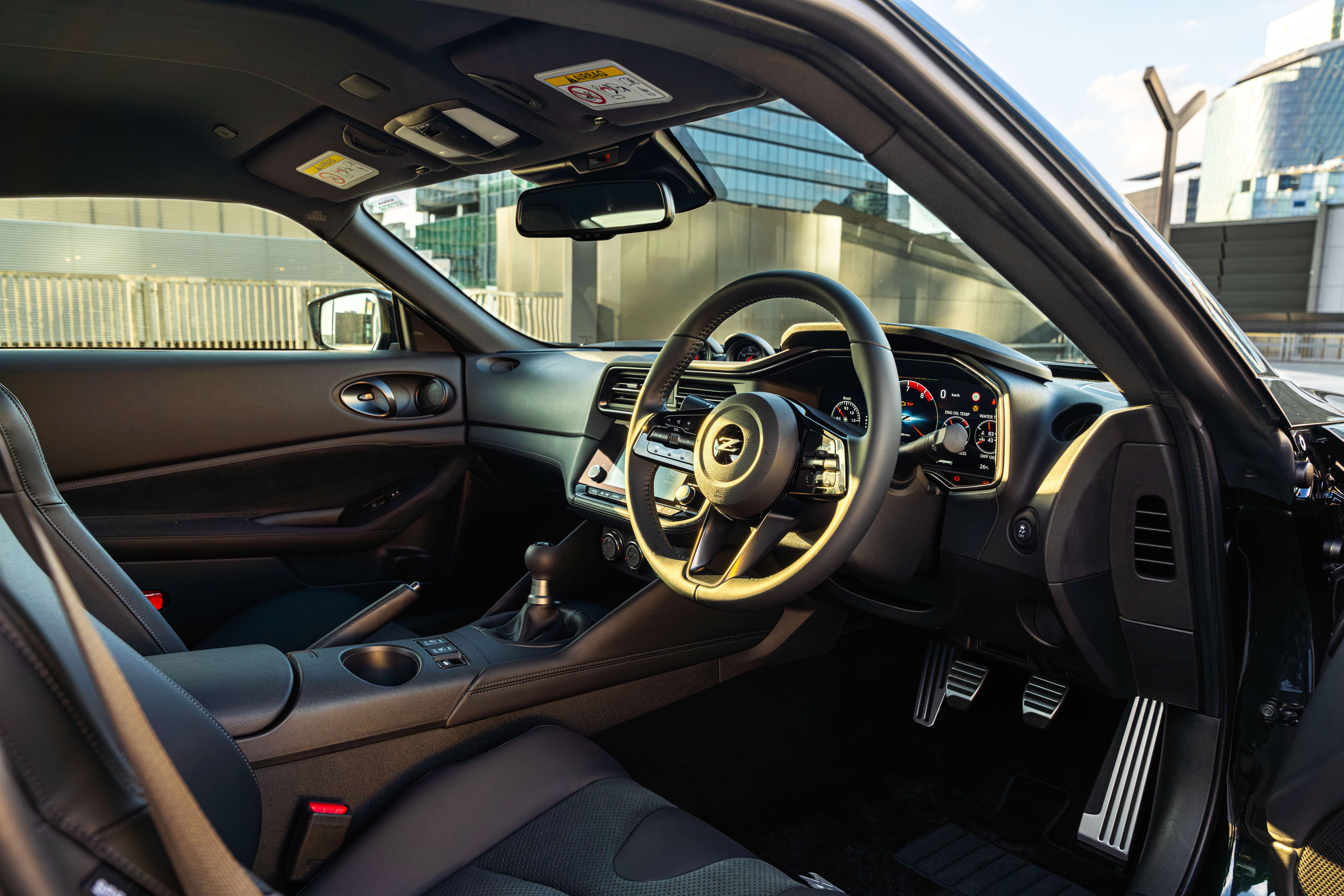 Nissan Z interior