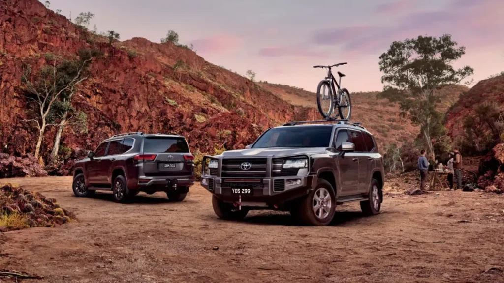 Toyota LandCruiser 300 wagon