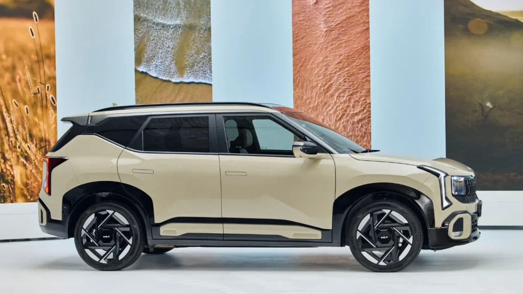 2026 Kia Seltos gt line side view