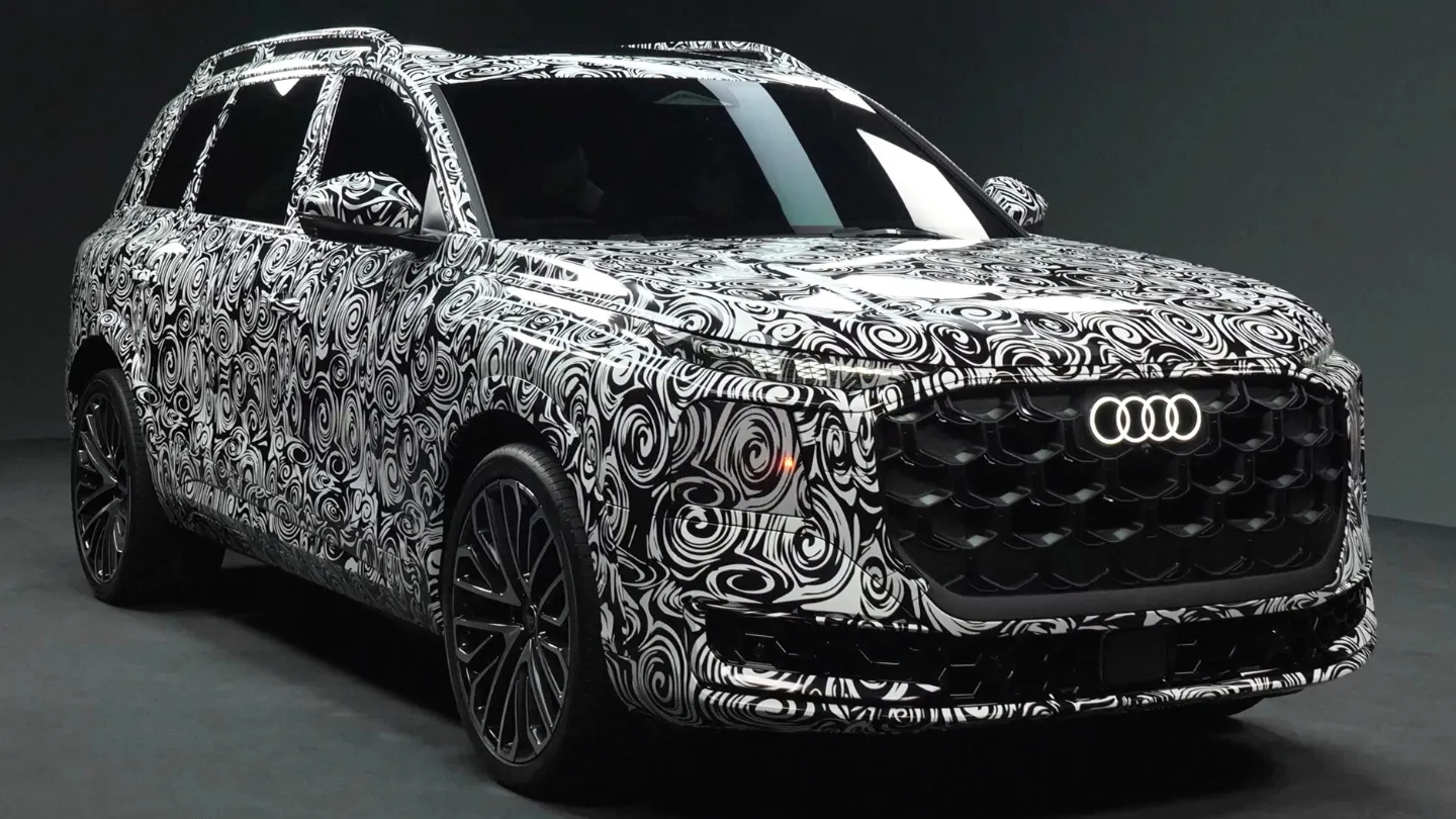2027 Audi Q9 camouflaged