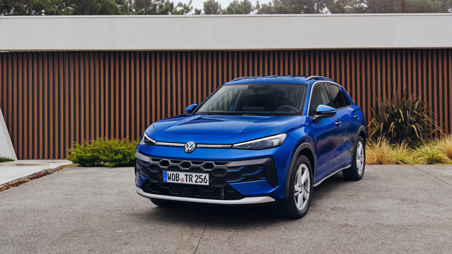 2027 Volkswagen T-Roc front view
