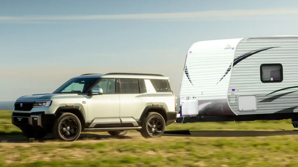 Denza B8 large phev suv towing caravan