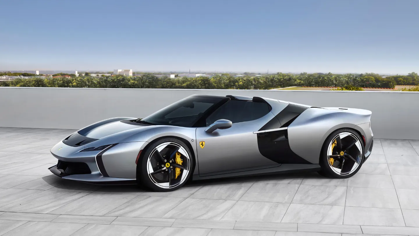 Ferrari HC25 side view rooftop