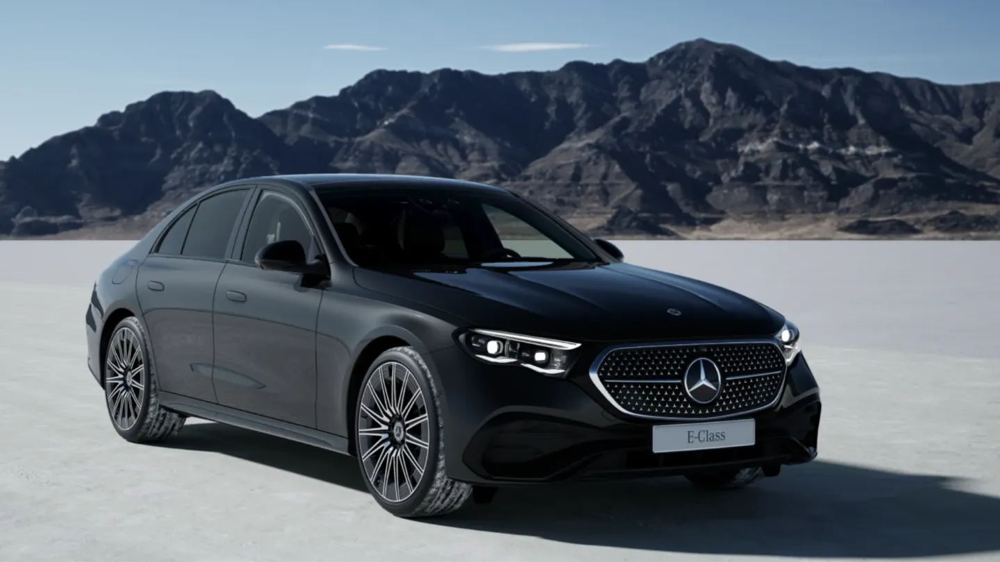 Mercedes-Benz E 300 AMG Night Edition front view