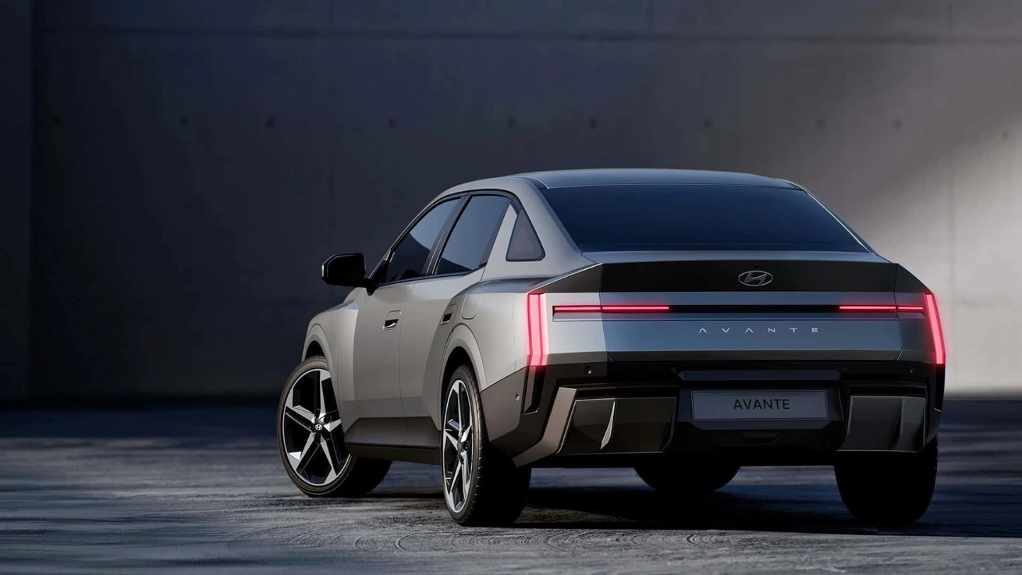 2027 hyundai avante exterior rear view