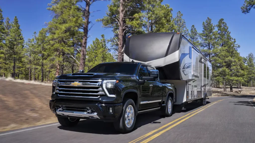 Chevrolet Silverado HD 8000kg towing