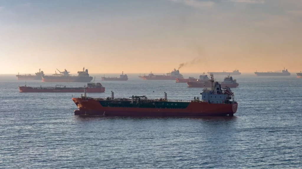 fuel cargo ships