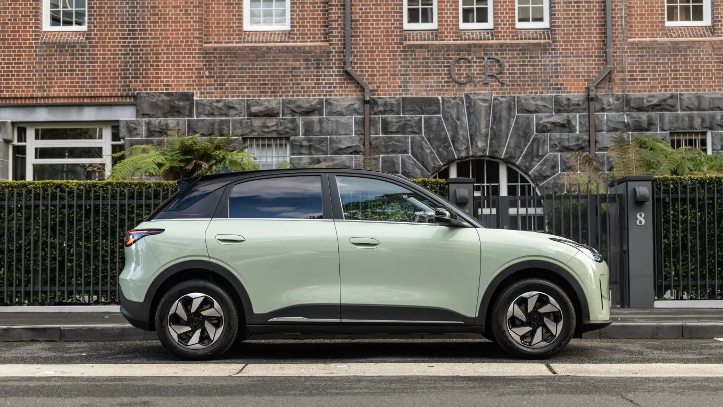 2026 Geely EX2 exterior 1