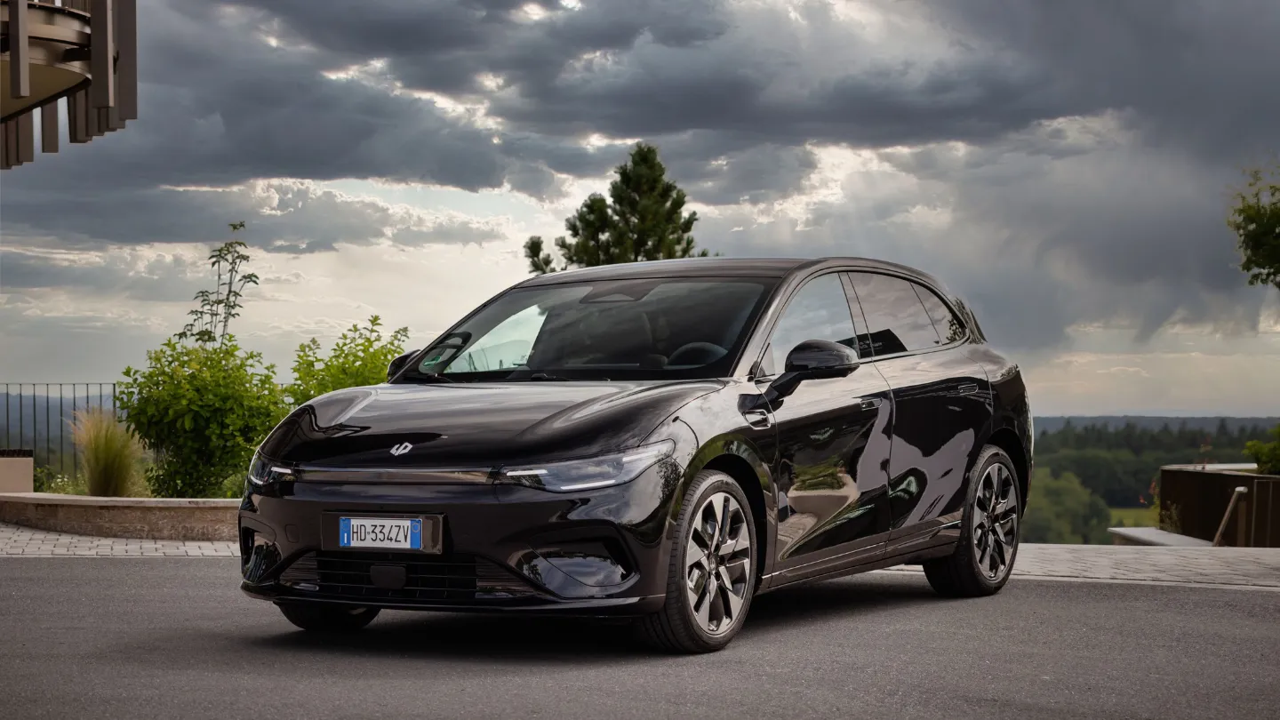 2026 Leapmotor B05 EV exterior front