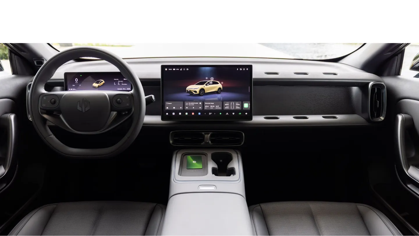 2026 Leapmotor B05 EV interior cockpit