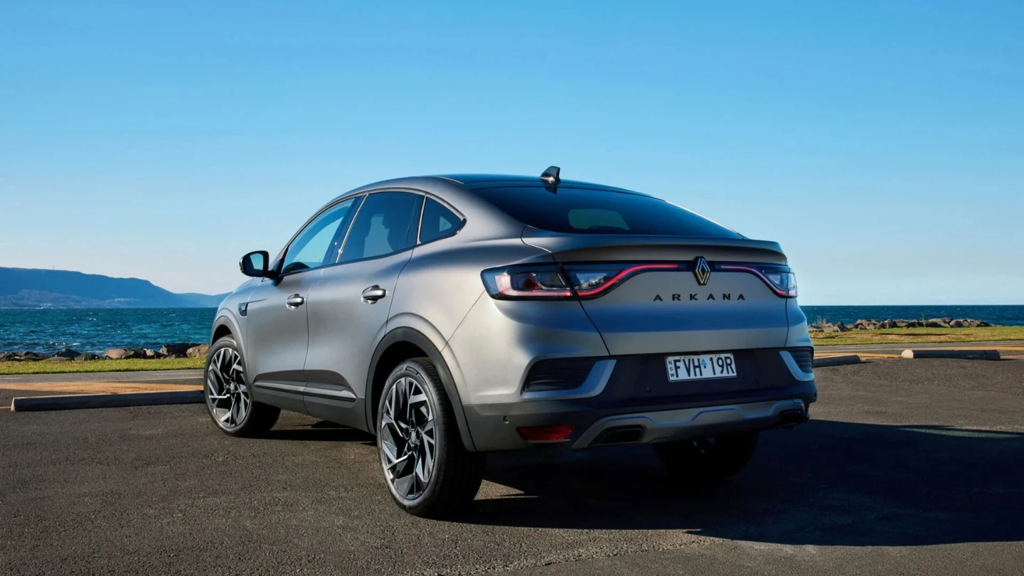 2026 Renault Arkana mild hybrid exterior 2