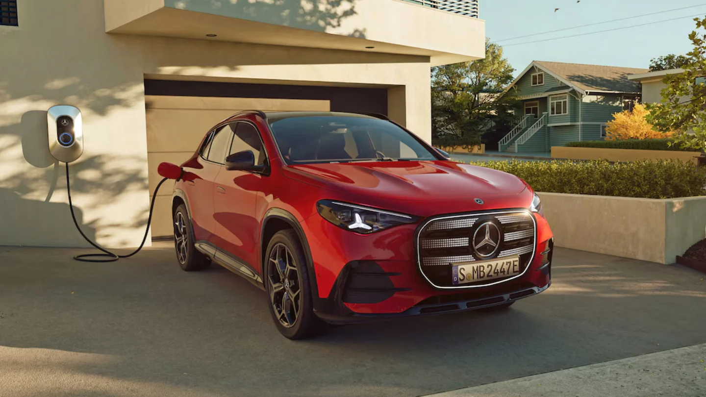 2027 Mercedes-Benz GLA exterior 3