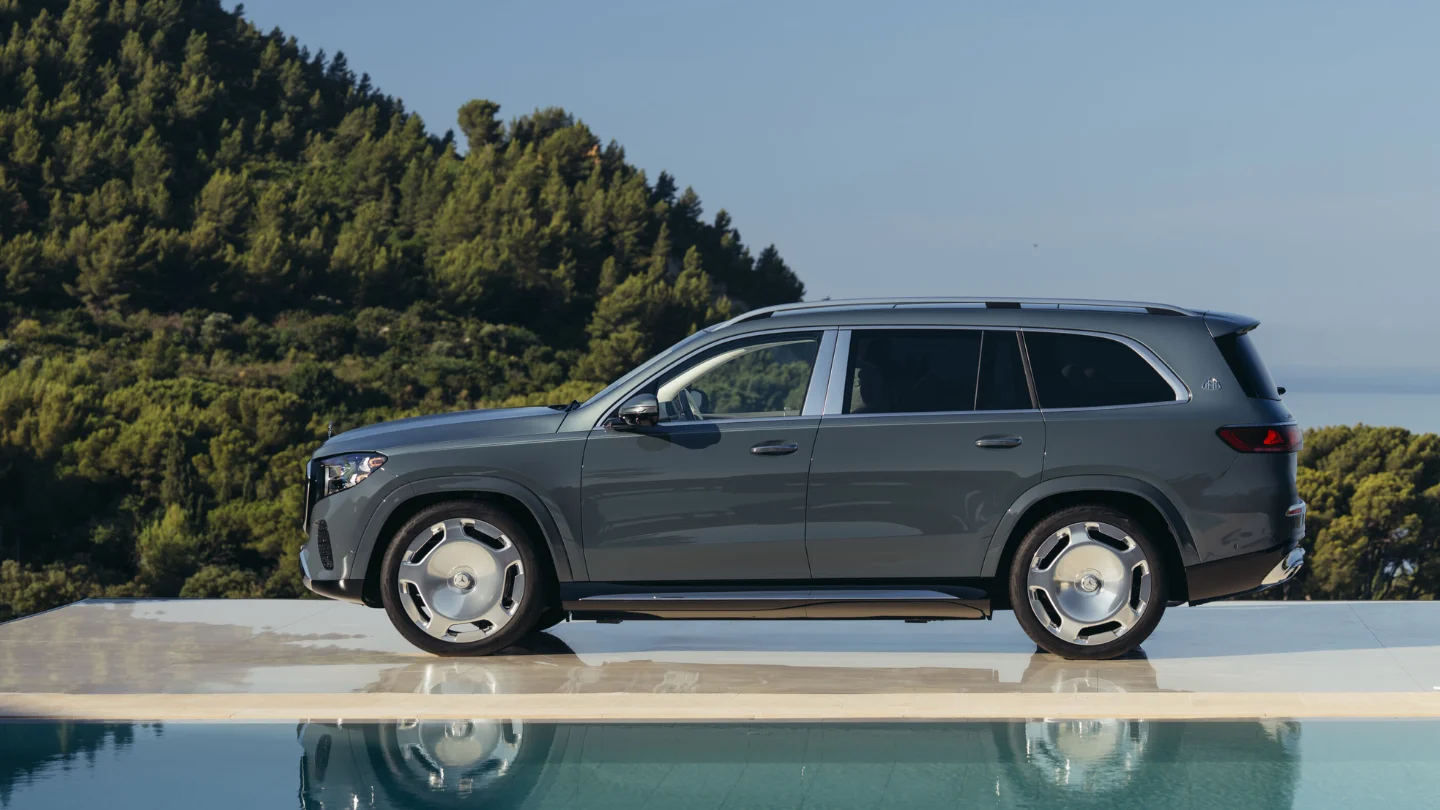 2027 Mercedes Maybach GLS exterior 2