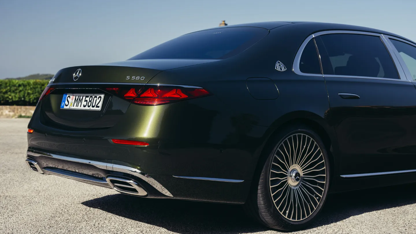 2027 Mercedes Maybach S Class exterior 3