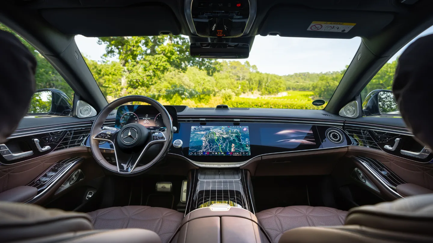 2027 Mercedes Maybach S Class interior 2