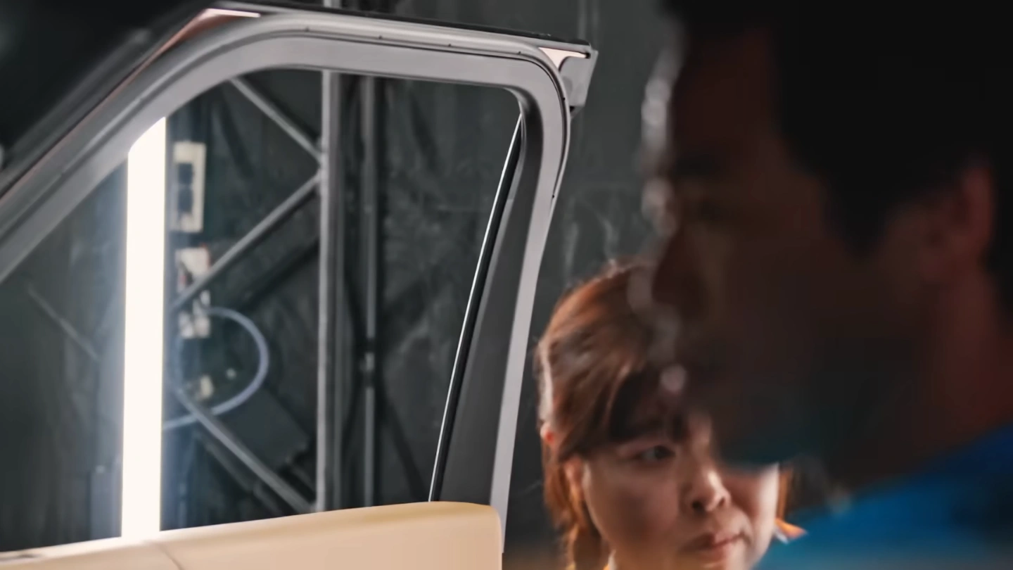 2027 Mitsubishi Pajero teaser video interior 2