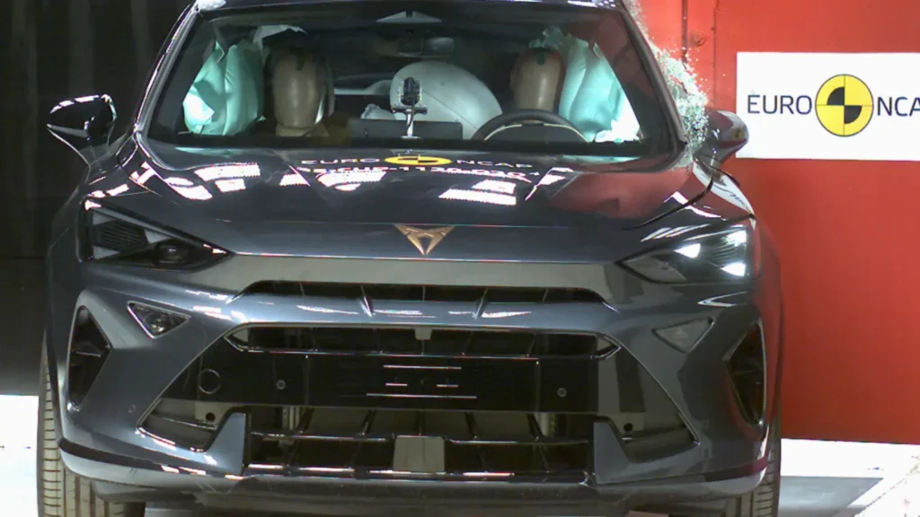 Cupra Formentor (Dec 2025 – onwards) - oblique pole test at 32km/h