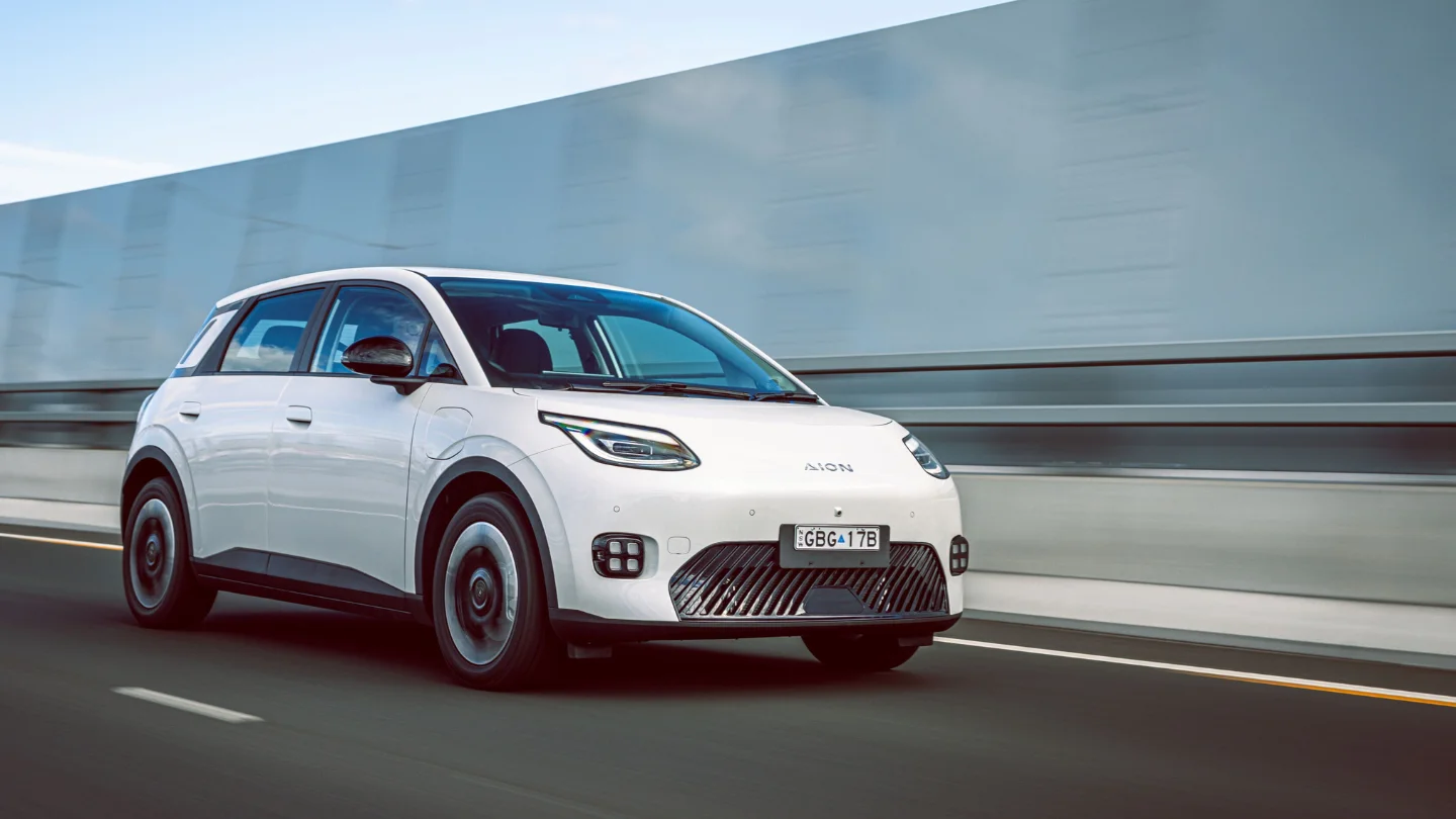 2026 GAC Aion UT Premium exterior