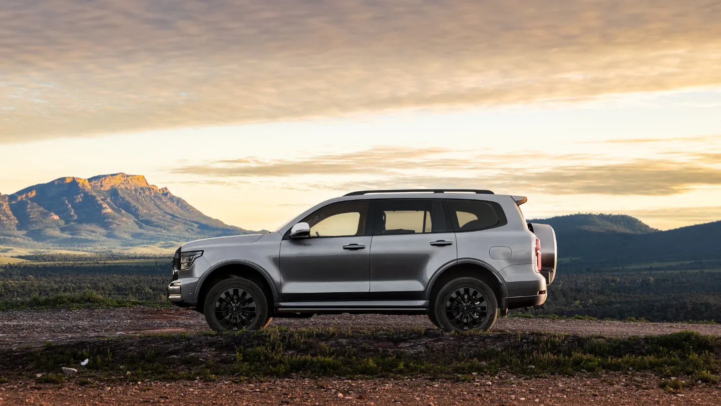 2026 GWM Tank 500 suv exterior off road side view