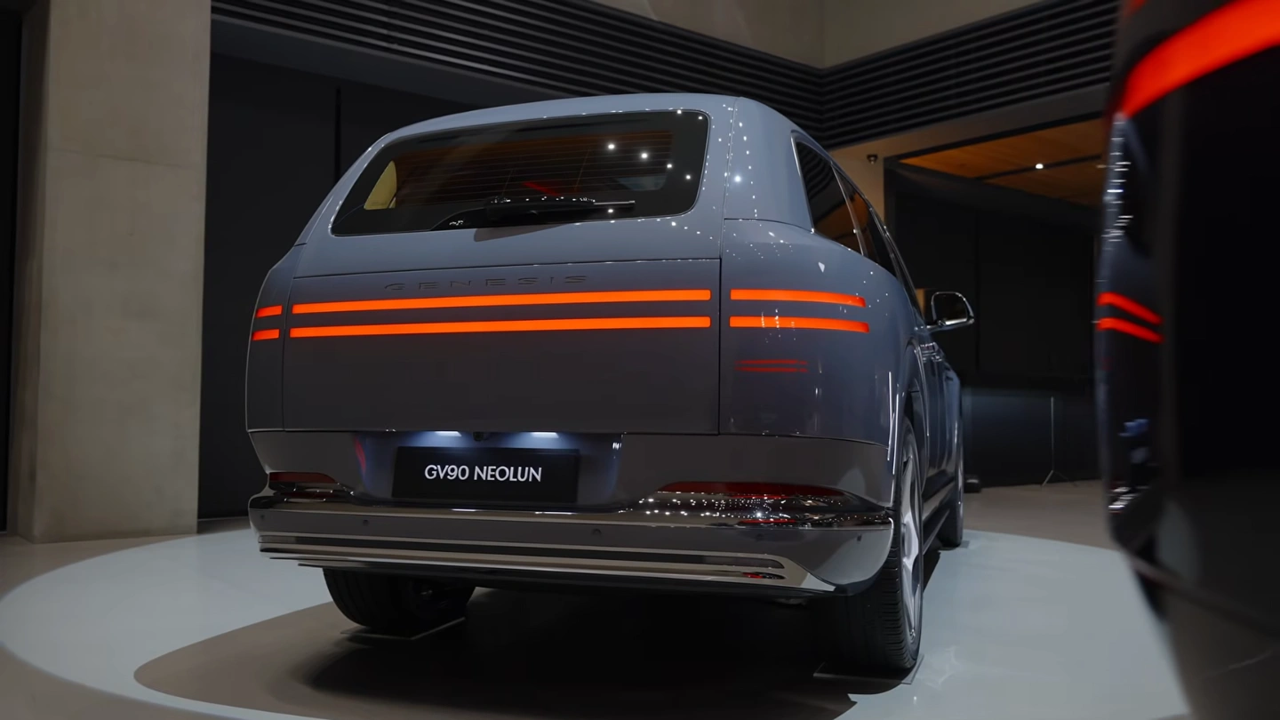 2027 Genesis GV90 exterior 5