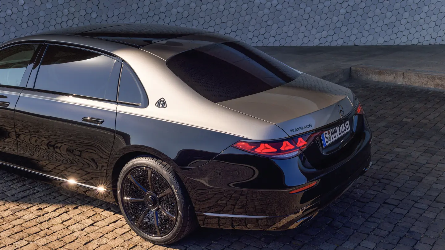 2027 Mercedes-Maybach S-Class exterior C-pillar badge