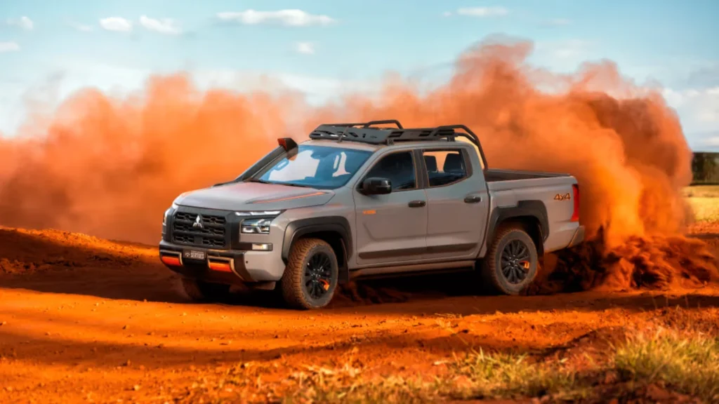 Mitsubishi Triton Savana Sertões