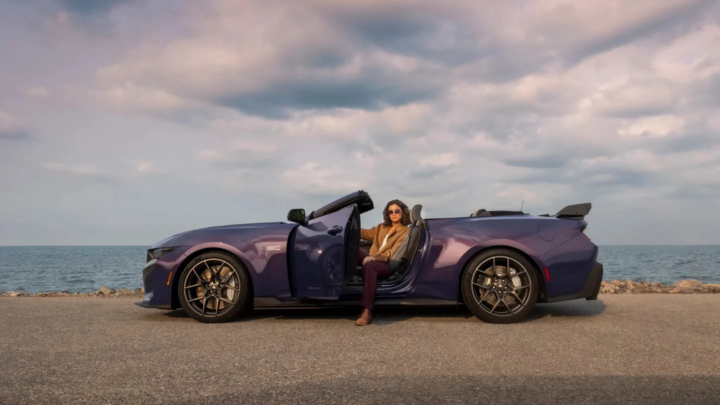 Ford Mustang Dark Horse SC Convertible exterior side