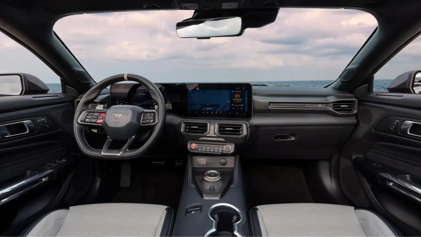 Ford Mustang Dark Horse SC Convertible interior